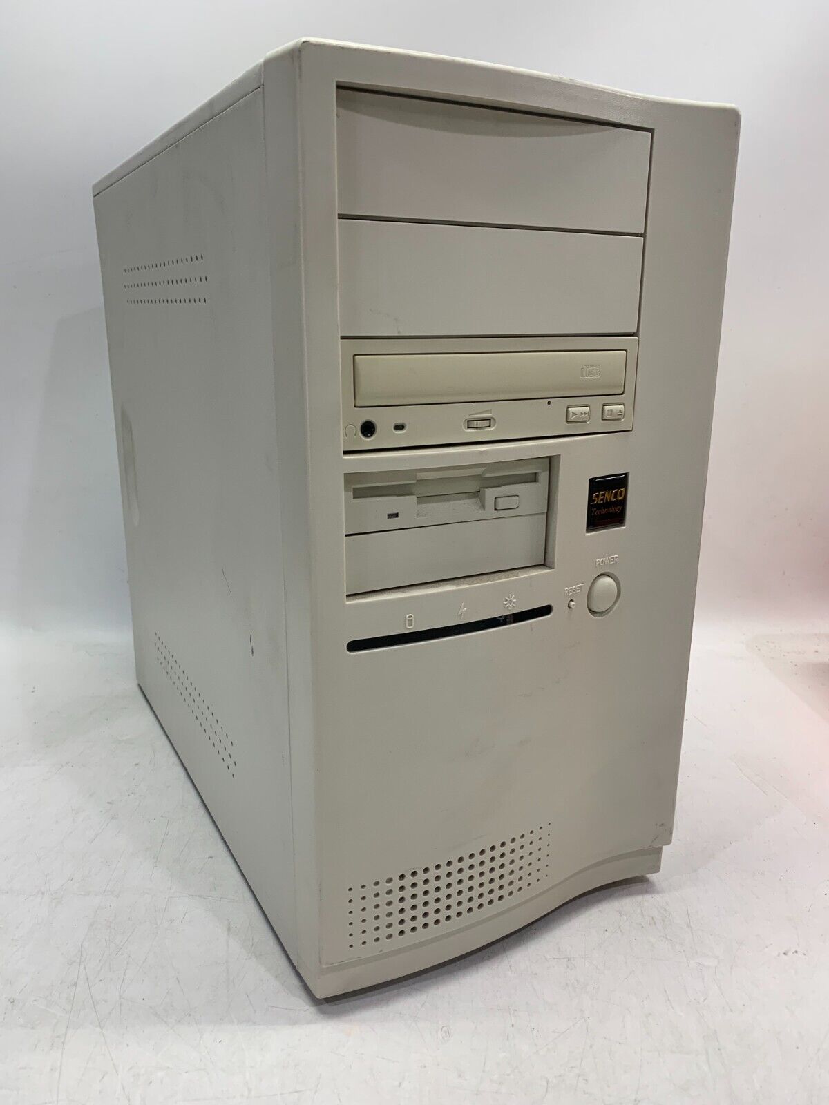 Vintage Senco Technology ATX Compact Computer Case w CD/Floppy Drive 250W PSU