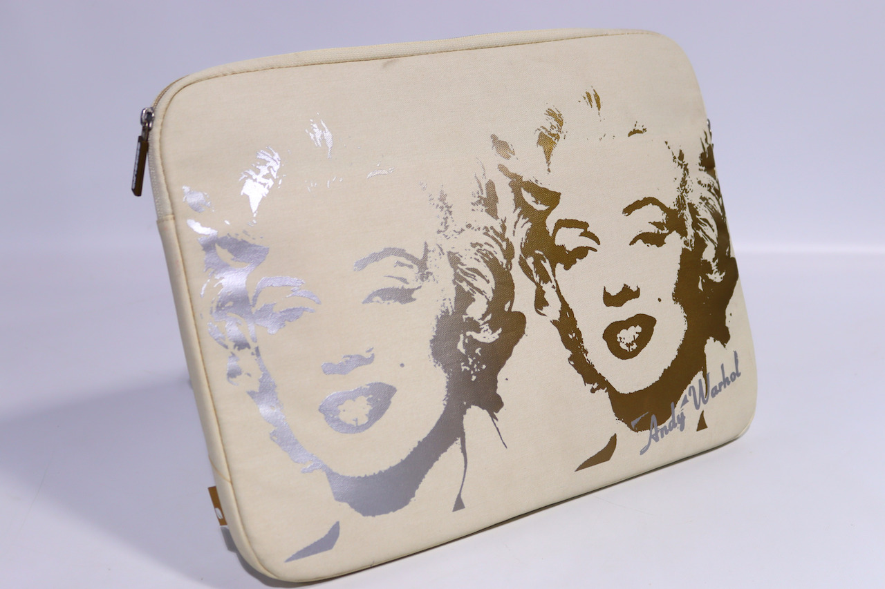 Andy Warhol INCASE Coated Canvas Padded Sleeve Marilyn Monroe 15