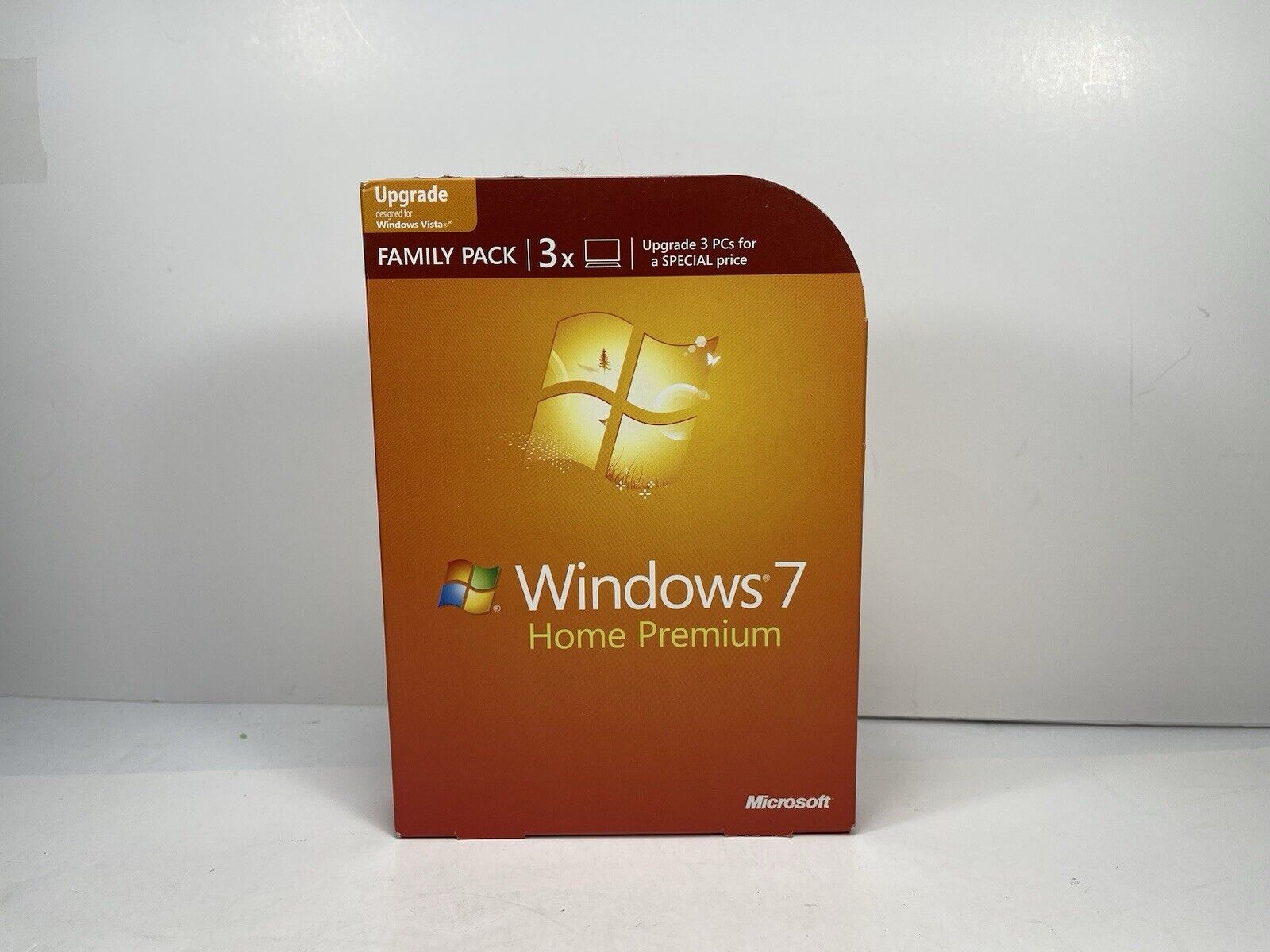 Microsoft  Windows 7 Home Premium Family Pack 32/64-Bit with Product Key