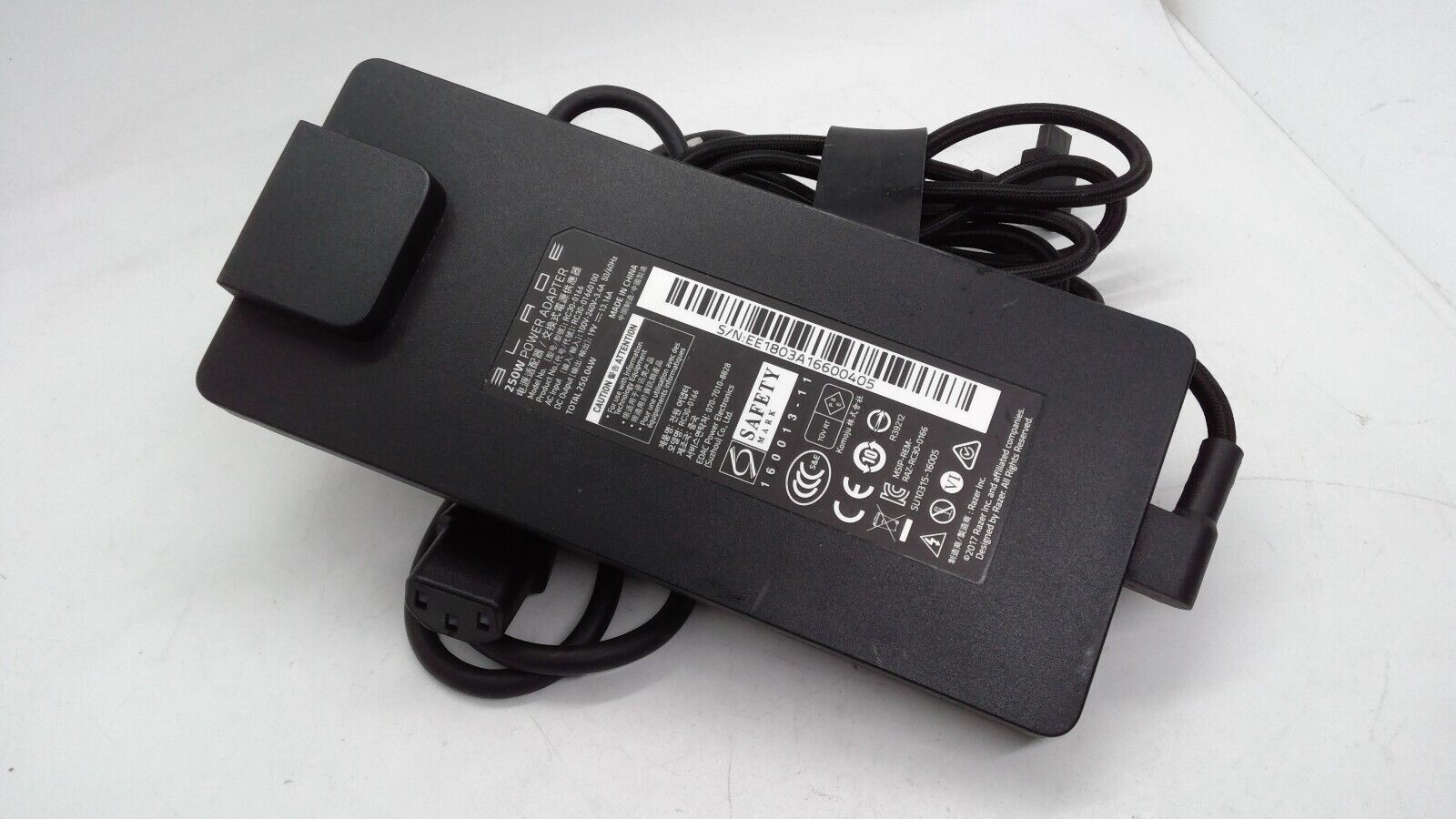 Genuine Razer 250W 19V 13.16A  Blade Pro RC30-0166 laptop charger Power Adapter