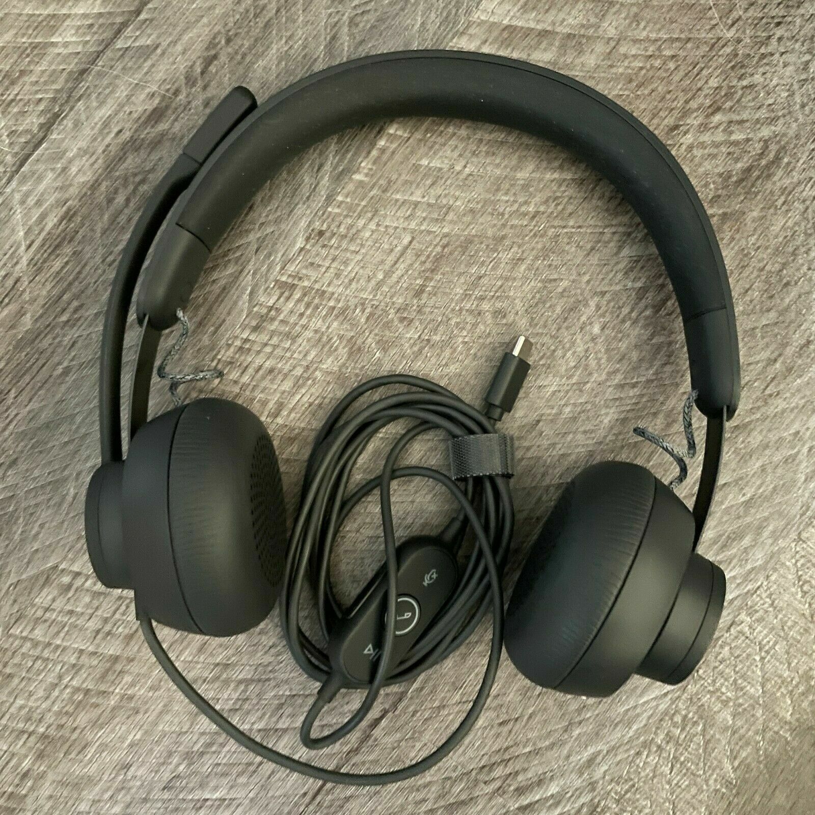 Logitech Zone 750 WIRED Noise Canceling Over-Ear Headset Black (Open Box)