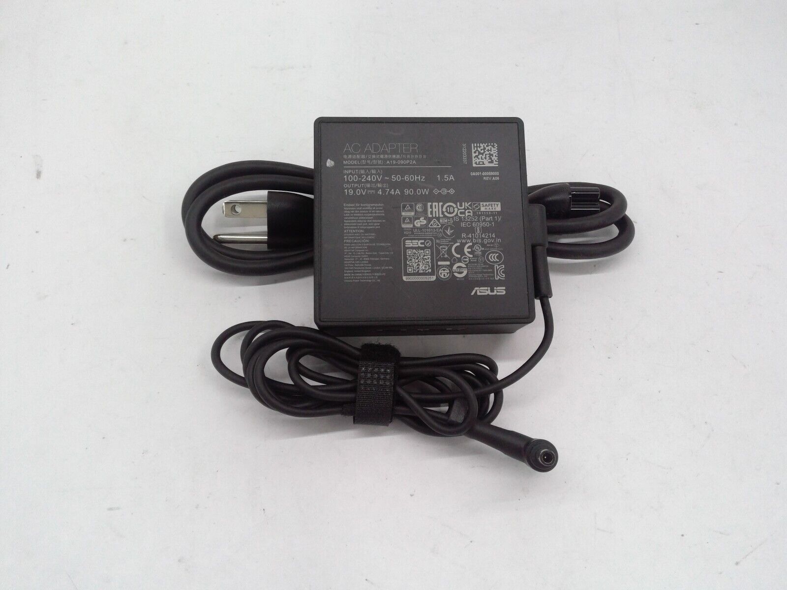 Genuine ASUS 90W A19-090P2A 4.5mm AC Adapter for ASUS ZenBook UX533FD UX533FN