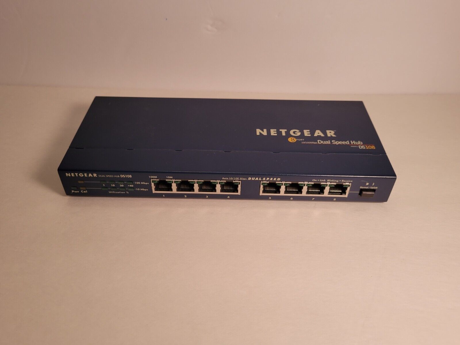Netgear DS108 8-Port 10/100 Mbps Dual Speed Hub Network Switch NO Power Cord