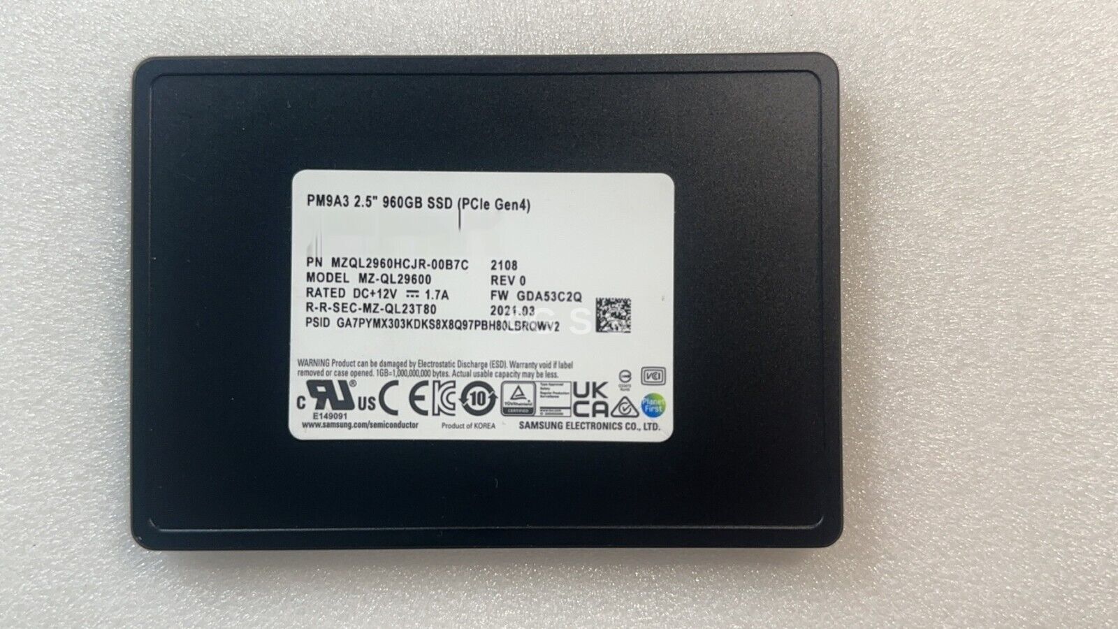 Used Samsung PM9A3 2.5” 960GB SSD(PCle Gen4) MZQL2960HCJR-00B7C