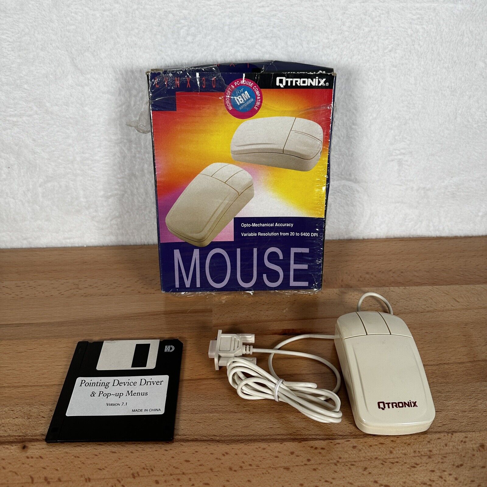 Vintage Qtronix 3-button Mouse serial 9-pin connector Lynx-30s - w/ Box & Floppy