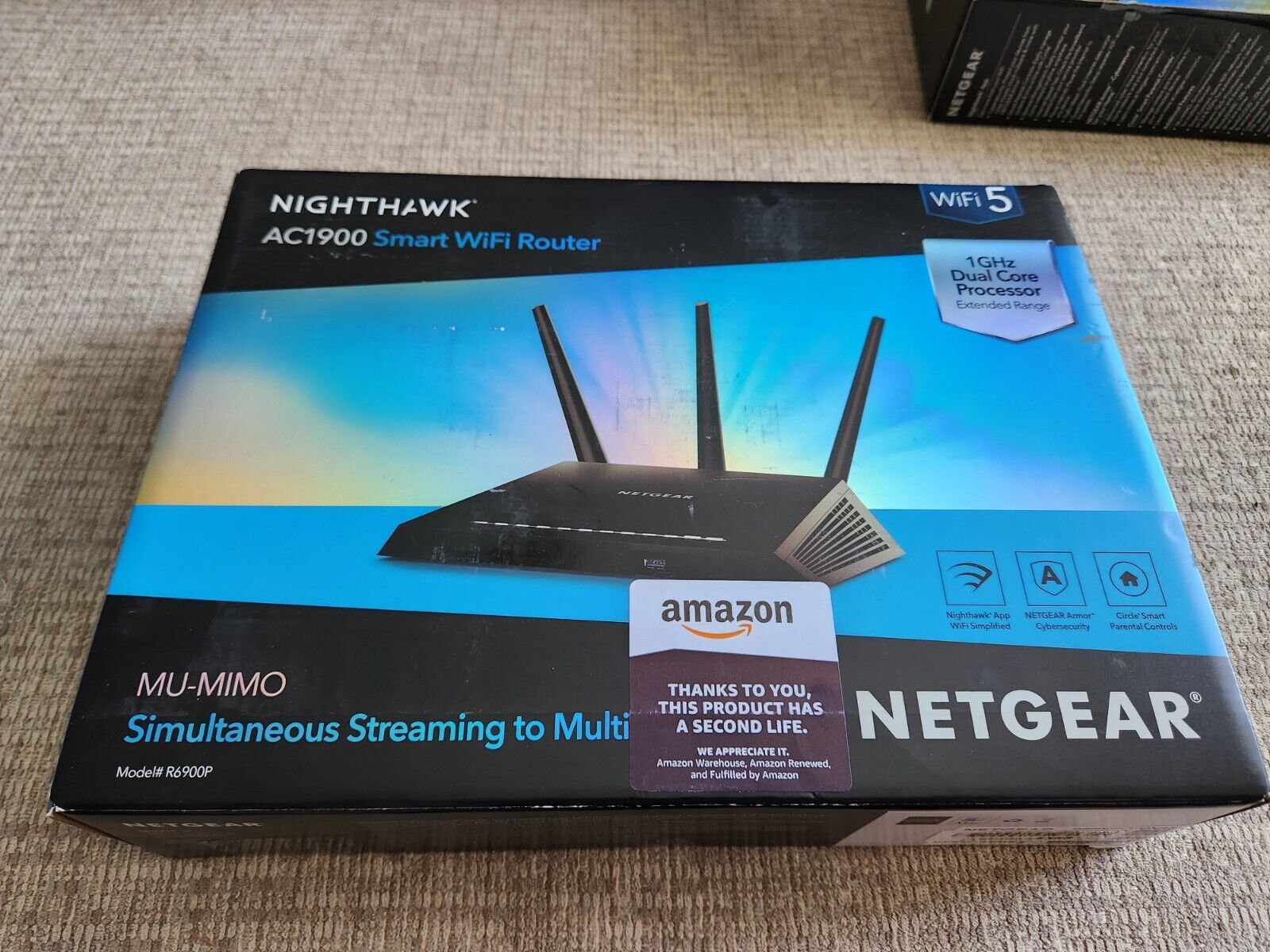 Netgear Nighthawk AC1900 MU-MIMO SMART WiFi Router R6900P 