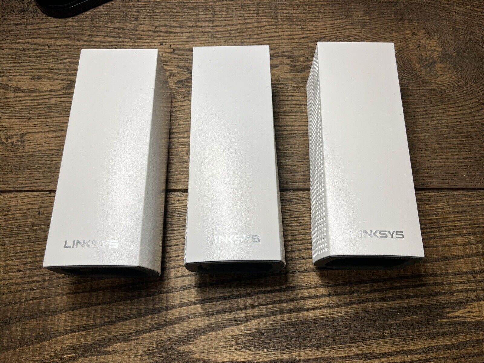 Linksys Velop Ac4600 Whole Home WiFi System Tri-band With 8 Port Switcher