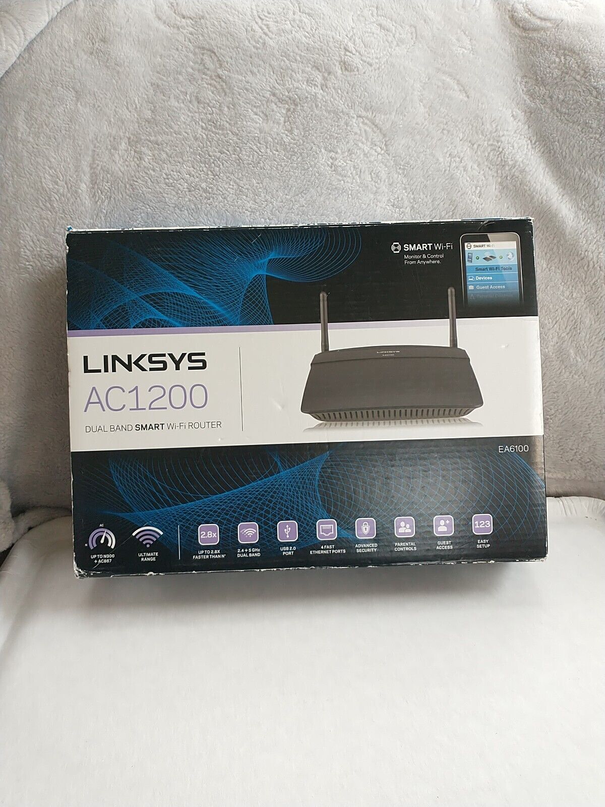 Linksys - AC1200 Router - Model EA6100 - Dual Band Smart Wi-Fi - NEW Open Box