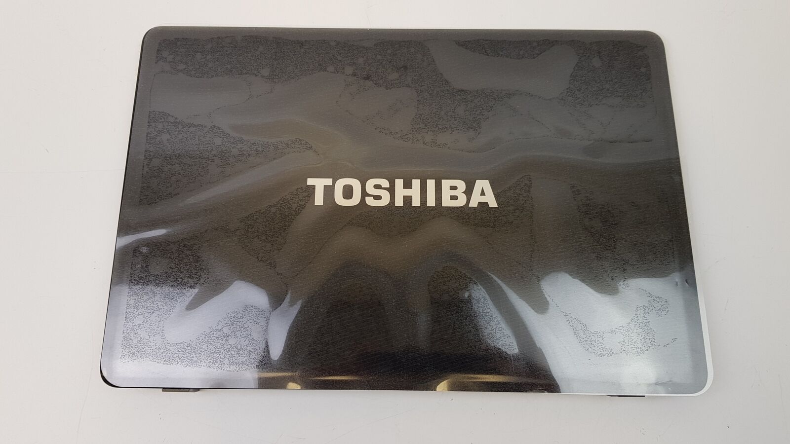 Toshiba Satellite  LCD Screen Back Cover Top Case H000013530