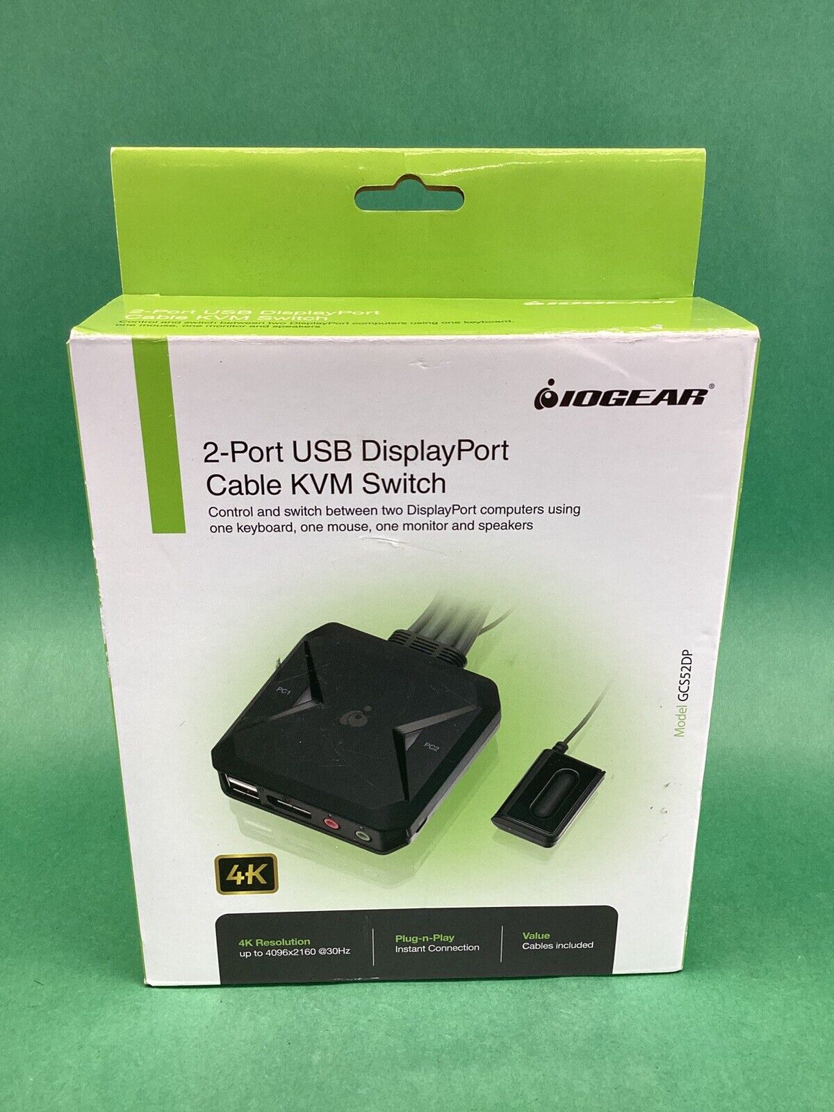 IOGEAR 2-Port 4K USB DisplayPort Cable KVM Switch - GCS52DP
