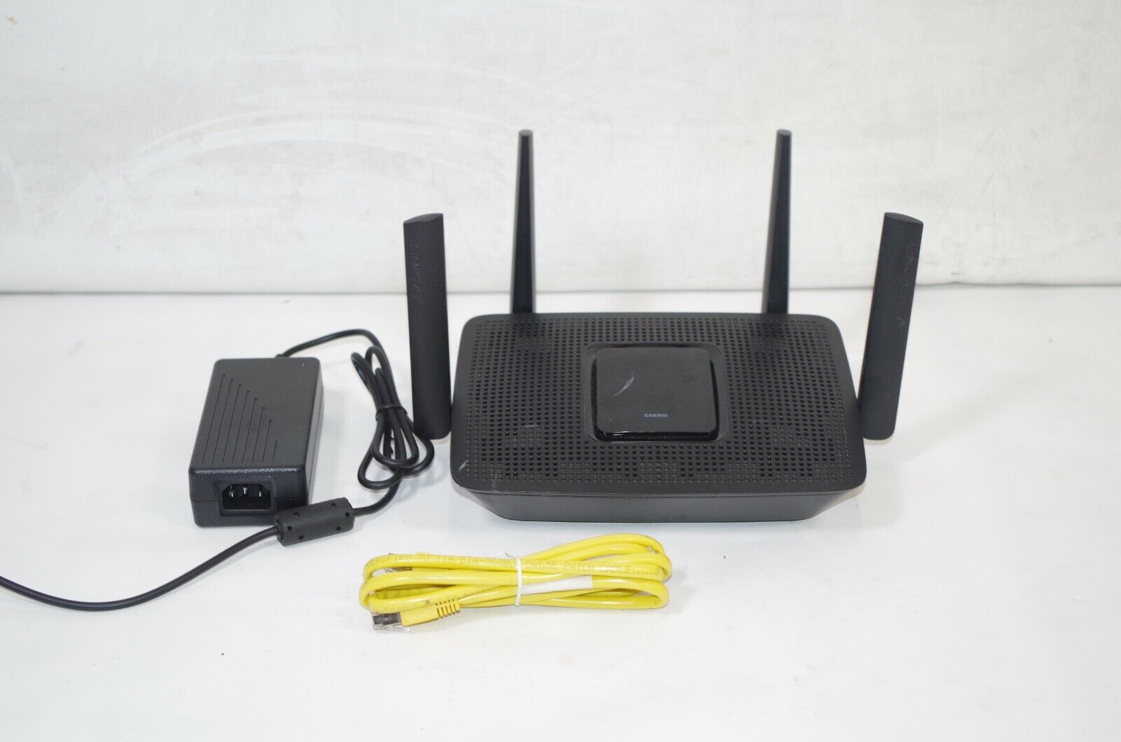 Linksys EA8300 Max Stream Dual Band Wireless Router Ac2200