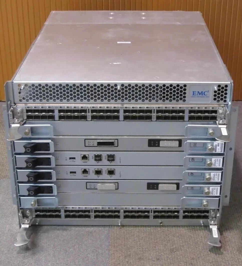 Brocade ED-DCX-4S Backbone SAN Switch 100-652-565 FC8-48 CP8 CR4S8