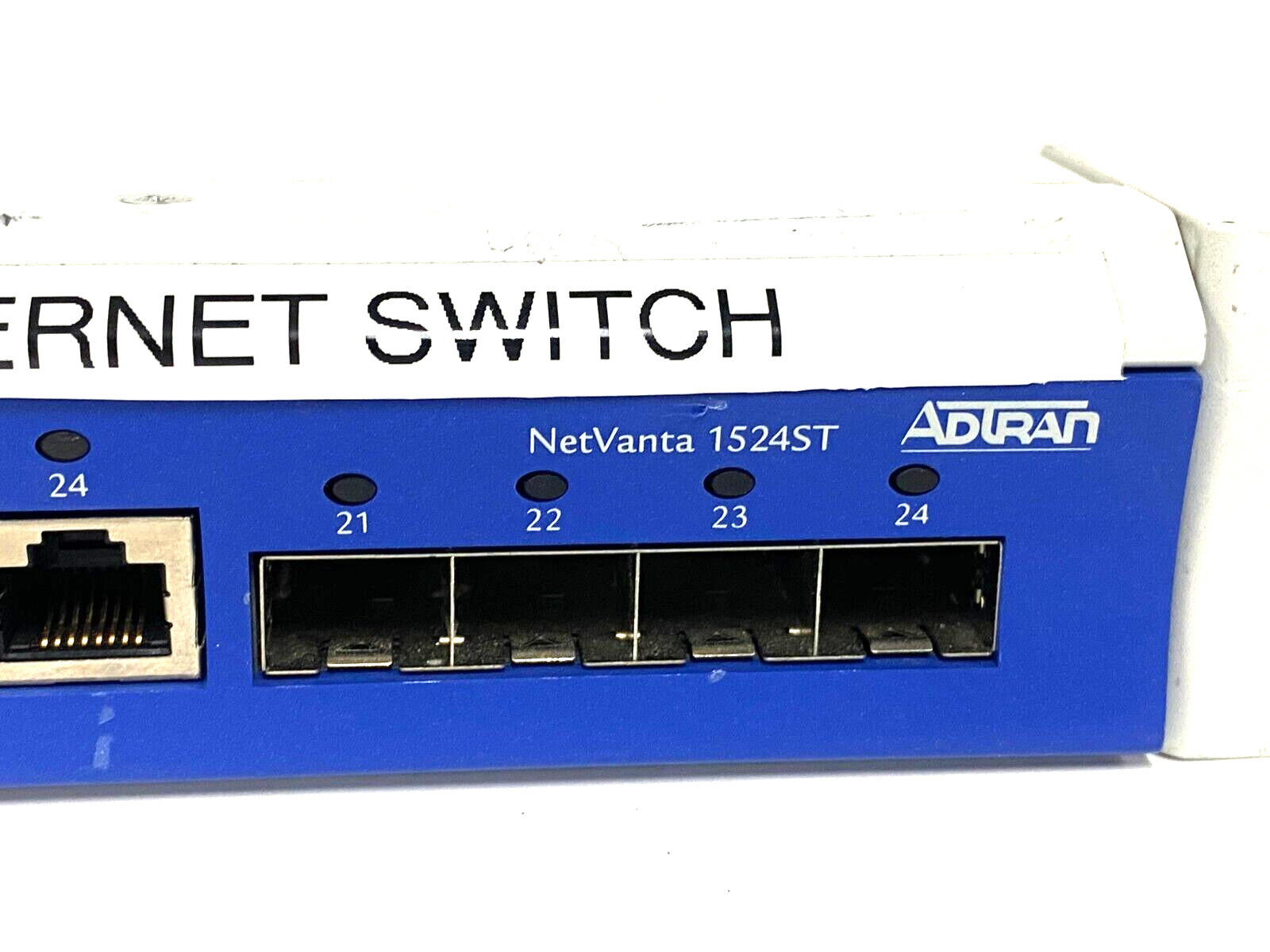 ADTRAN NetVanta 1524ST  24-Port power cable included