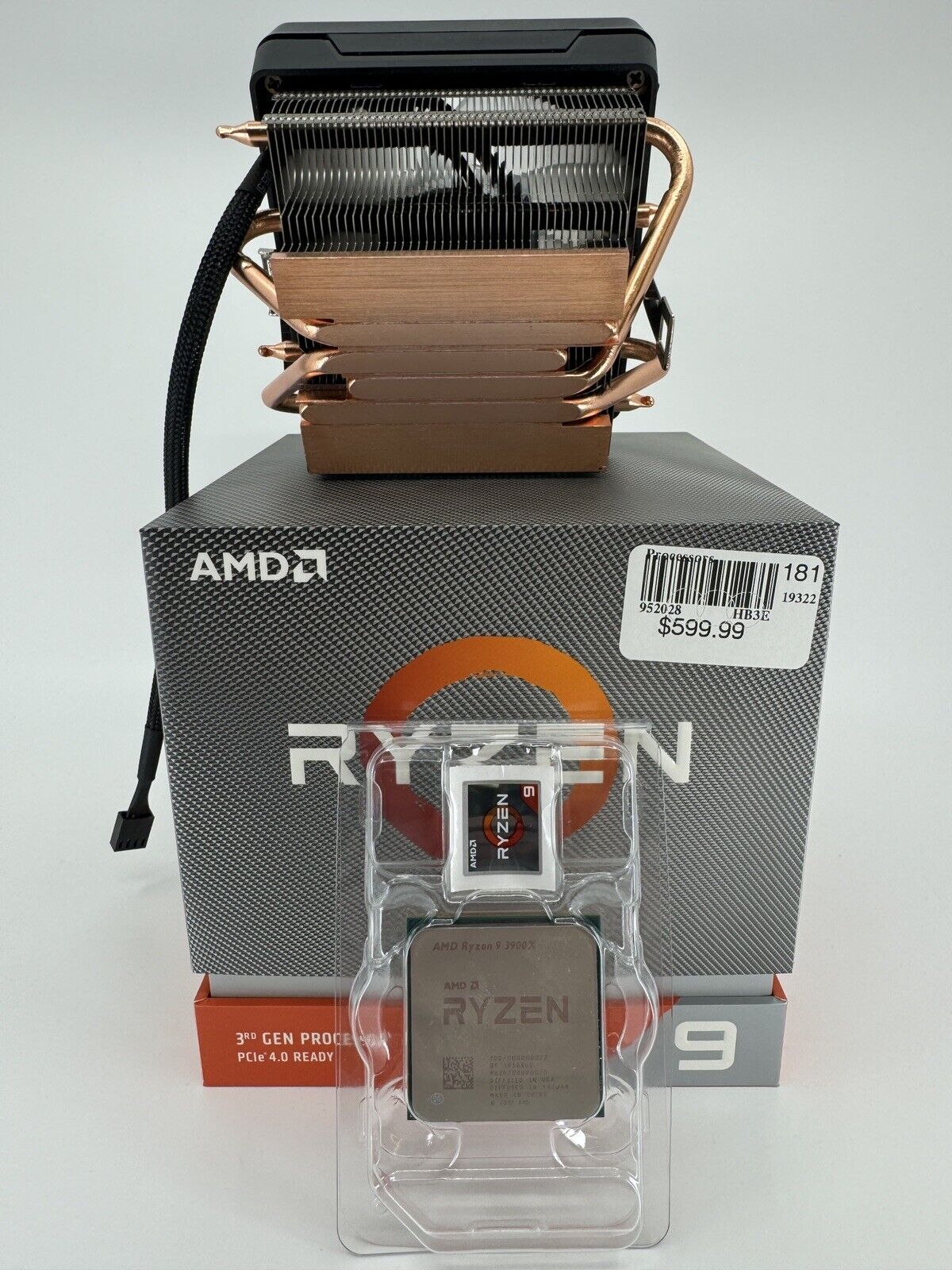 AMD Ryzen 9 3900X Processor (3.8 GHz, 12-Cores, Socket AM4) Boxed - Fan Included