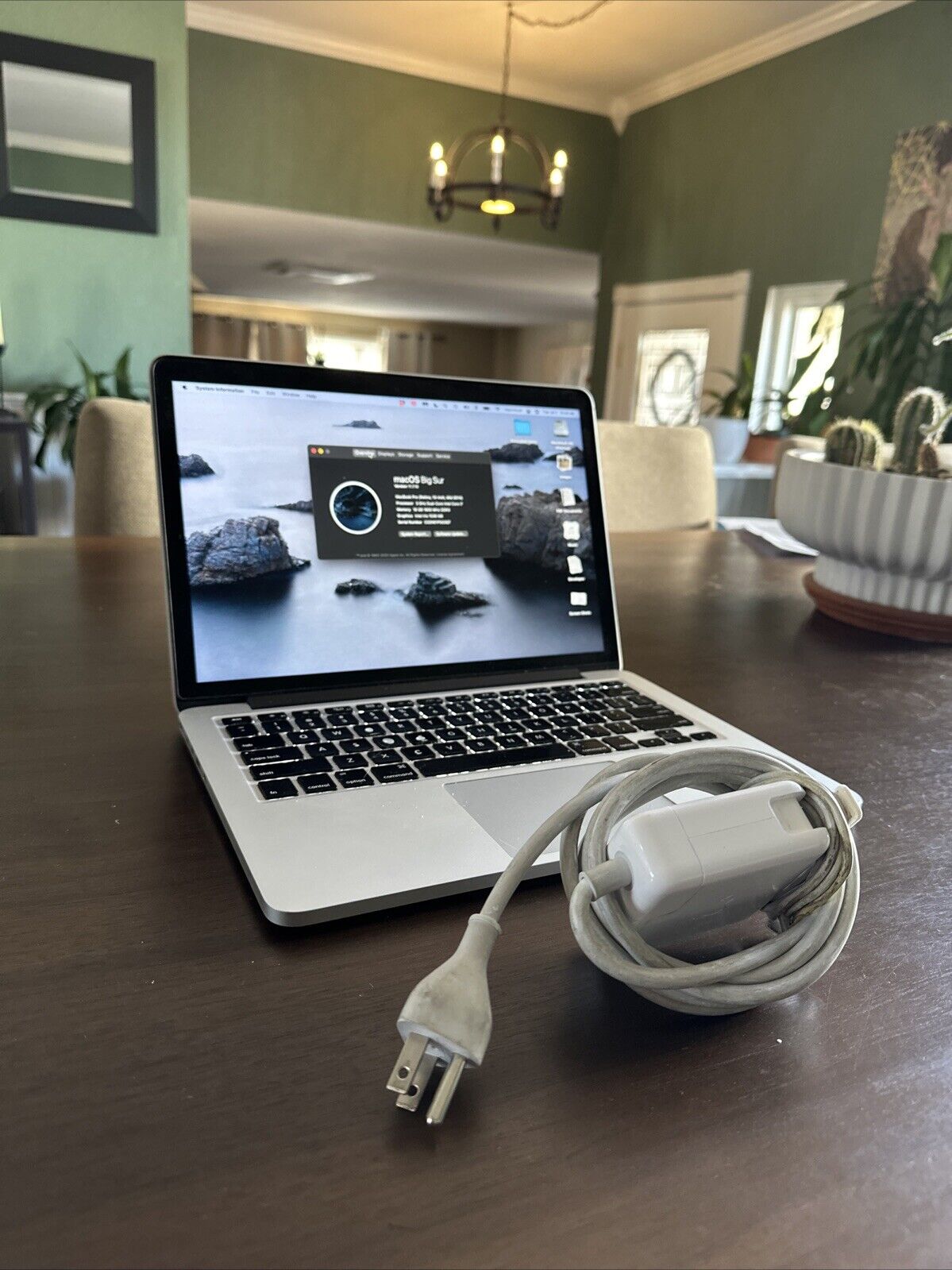 Macbook pro retina 13-inch mid 2014, Fully functioning, Intel i7, 500 SSD, 16 GB