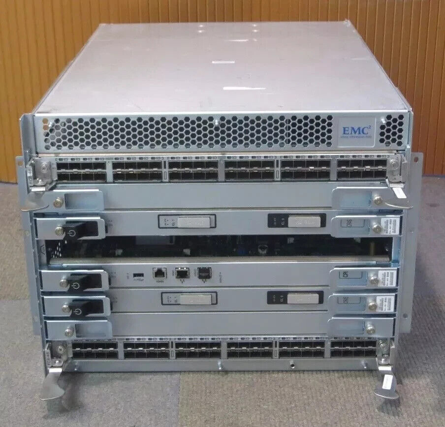 Brocade ED-DCX-4S Backbone SAN Switch 100-652-565 2x FC8-48 1x CP8 2x CR4S8