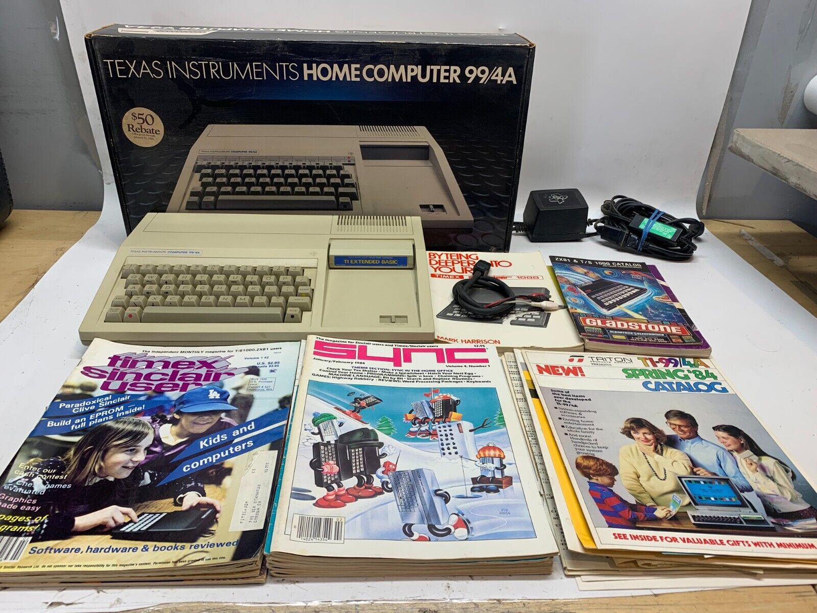 VINTAGE Texas Instruments TI-99/4A Beige w/ Box and Vintage 1980's Magazines lot