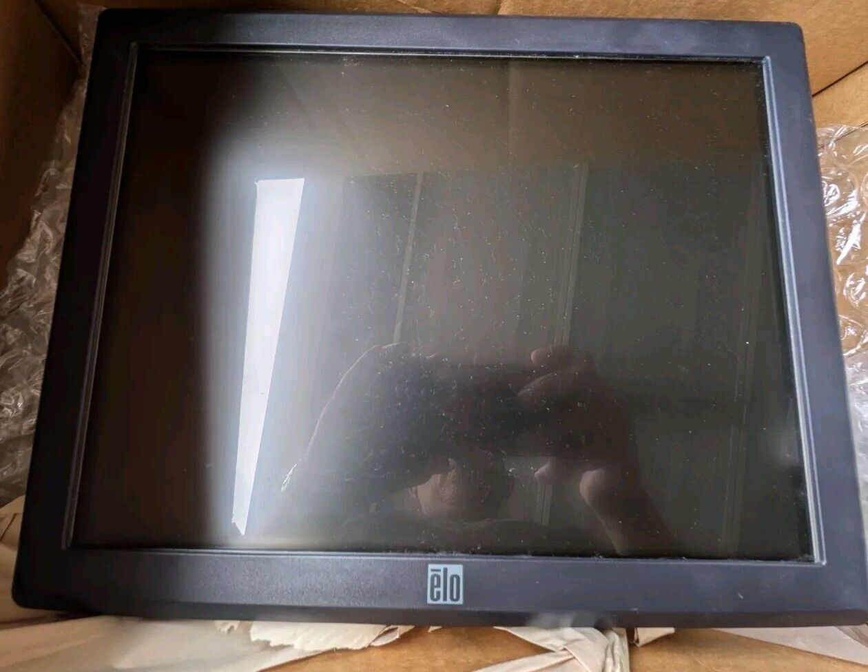 2 Elo touchscreen monitors 15