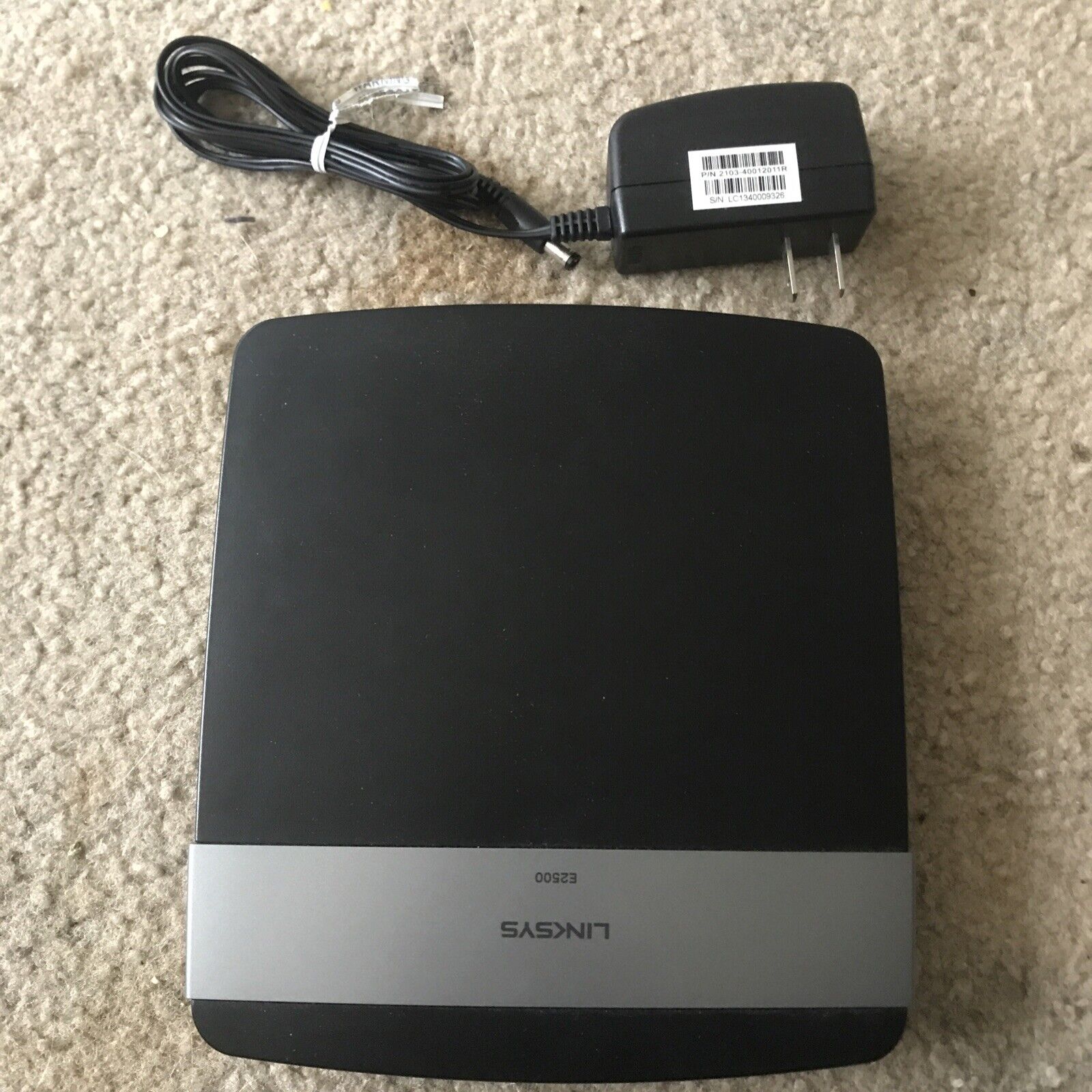 ***USED ***LINKSYS E- 2500 ROUTER