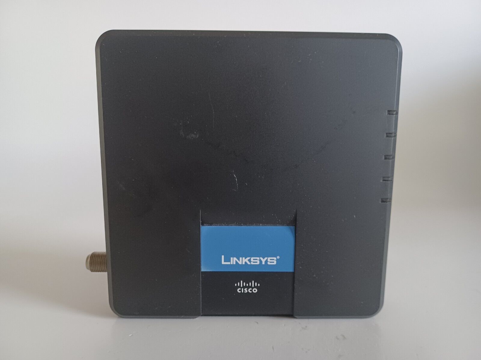 Cisco-Linksys Cable Modem with Ethernet USB Connection. CM100 Brand New 