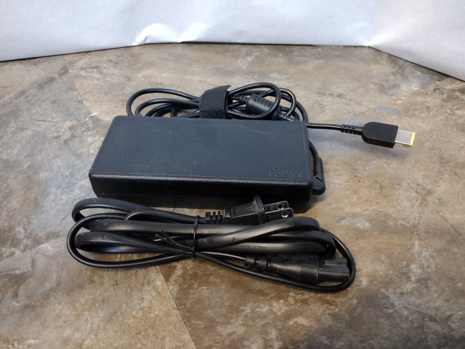 Genuine OEM Lenovo 135W Yellow Square Tip AC Adapter Charger ADL135NLC2A 45N0556