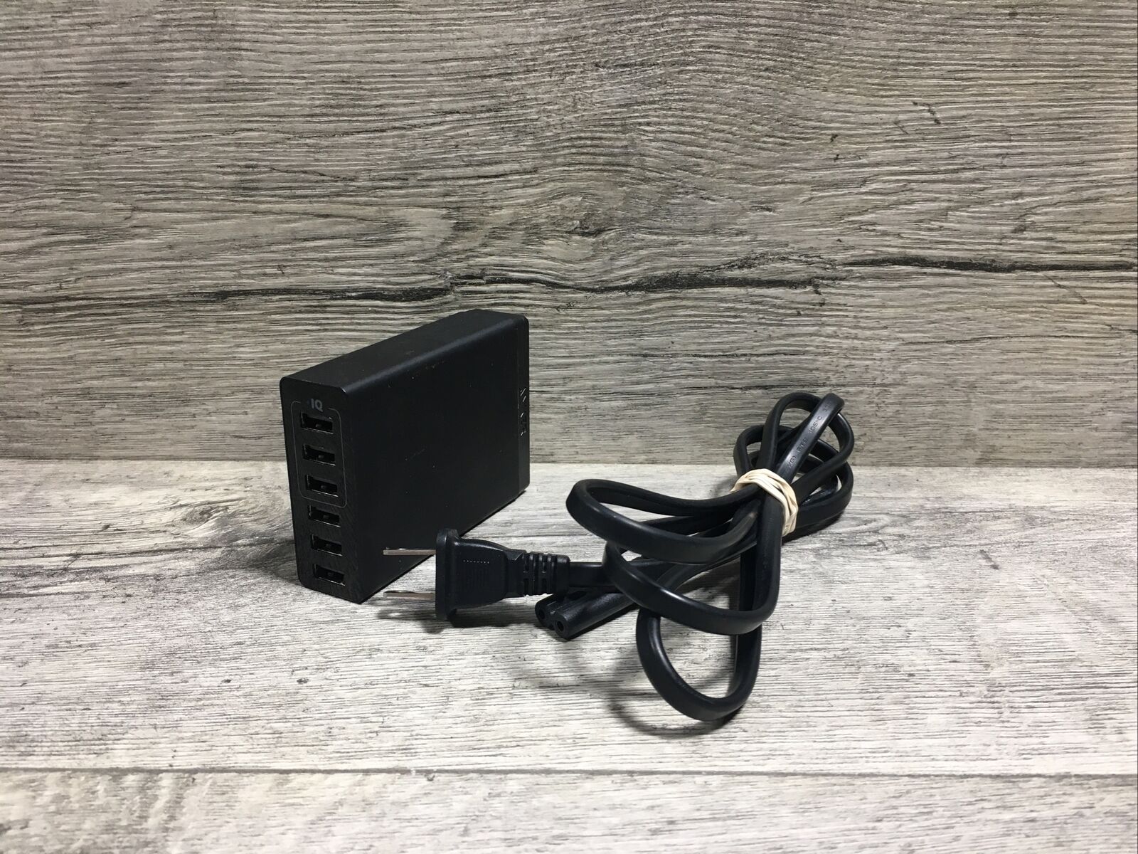 Powerport 6 Lite 6 Port Desktop USB Charger Black A2061 L30