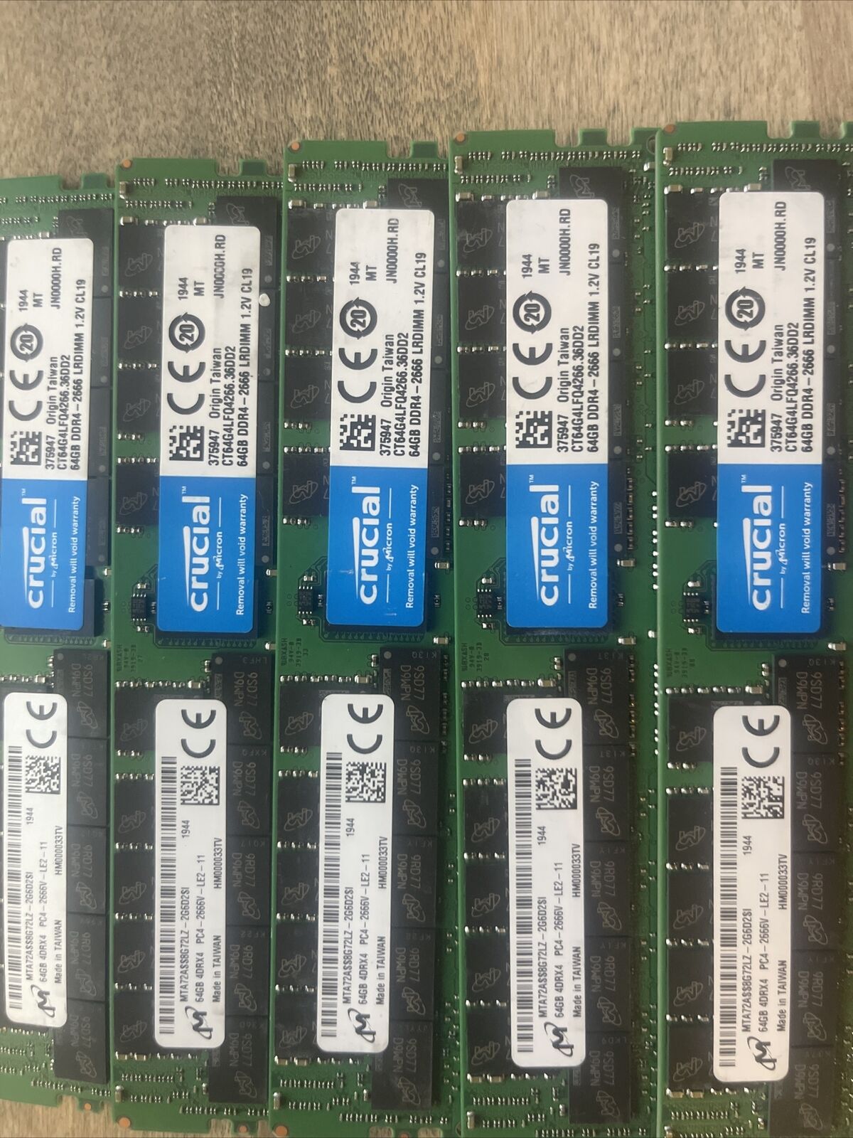 Crucial 64GB LRDIMM DDR4 SDRAM Memory (CT64G4LFQ4266) 1x64GB