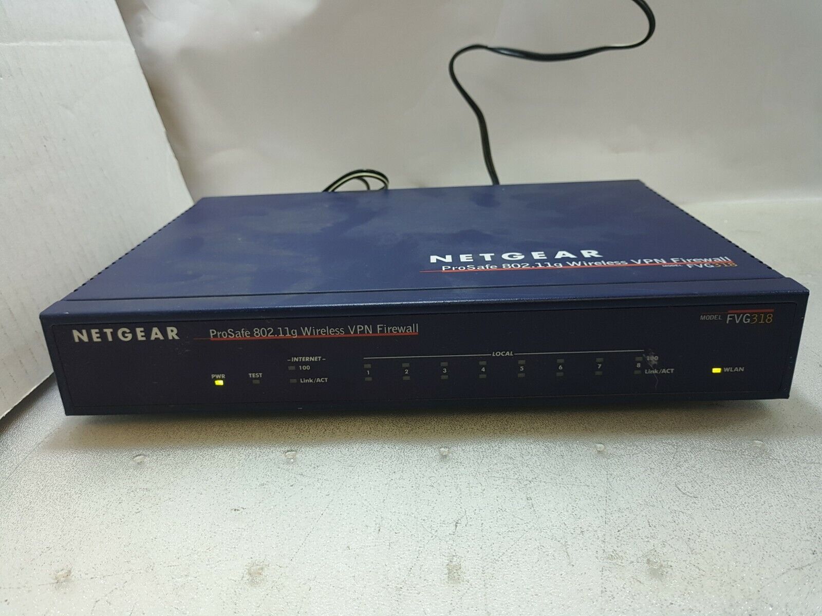 - Netgear FVG318 ProSafe 802.11g Wireless VPN Firewall 8-port With Adapter