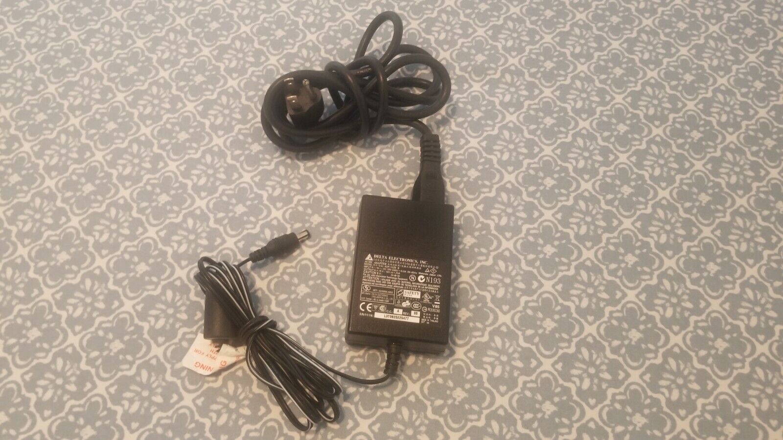 Delta Electronics AC/DC Laptop Adapter Charger ADP-15ZB