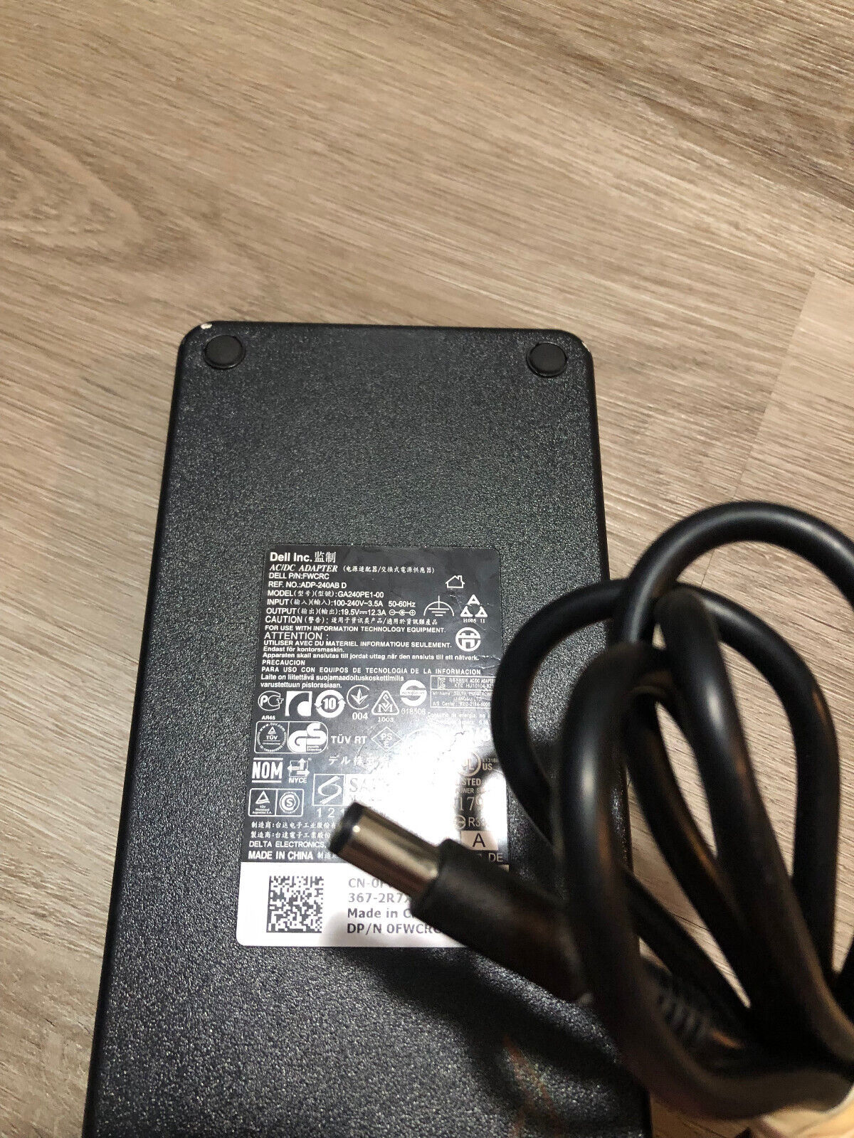 OEM Genuine Dell 19.5V 12.3A  AC Adapter Adapter Charger GA240PE1-00 | 240W p61