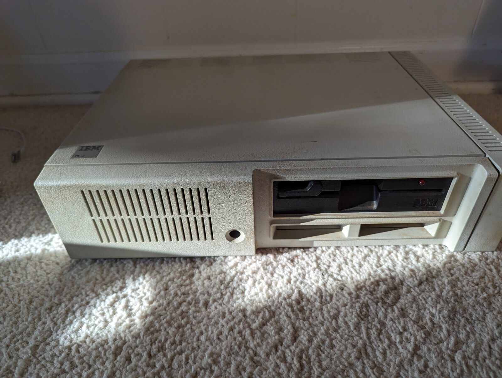 IBM PCjr 4860 JR  No Power Cords Included Untested