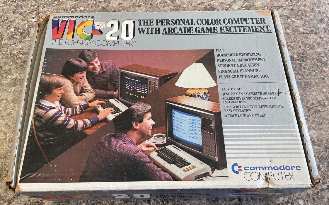 VINTAGE COMMODORE VIC-20 PERSONAL COLOR COMPUTER VG/Tested Complete W/t Power