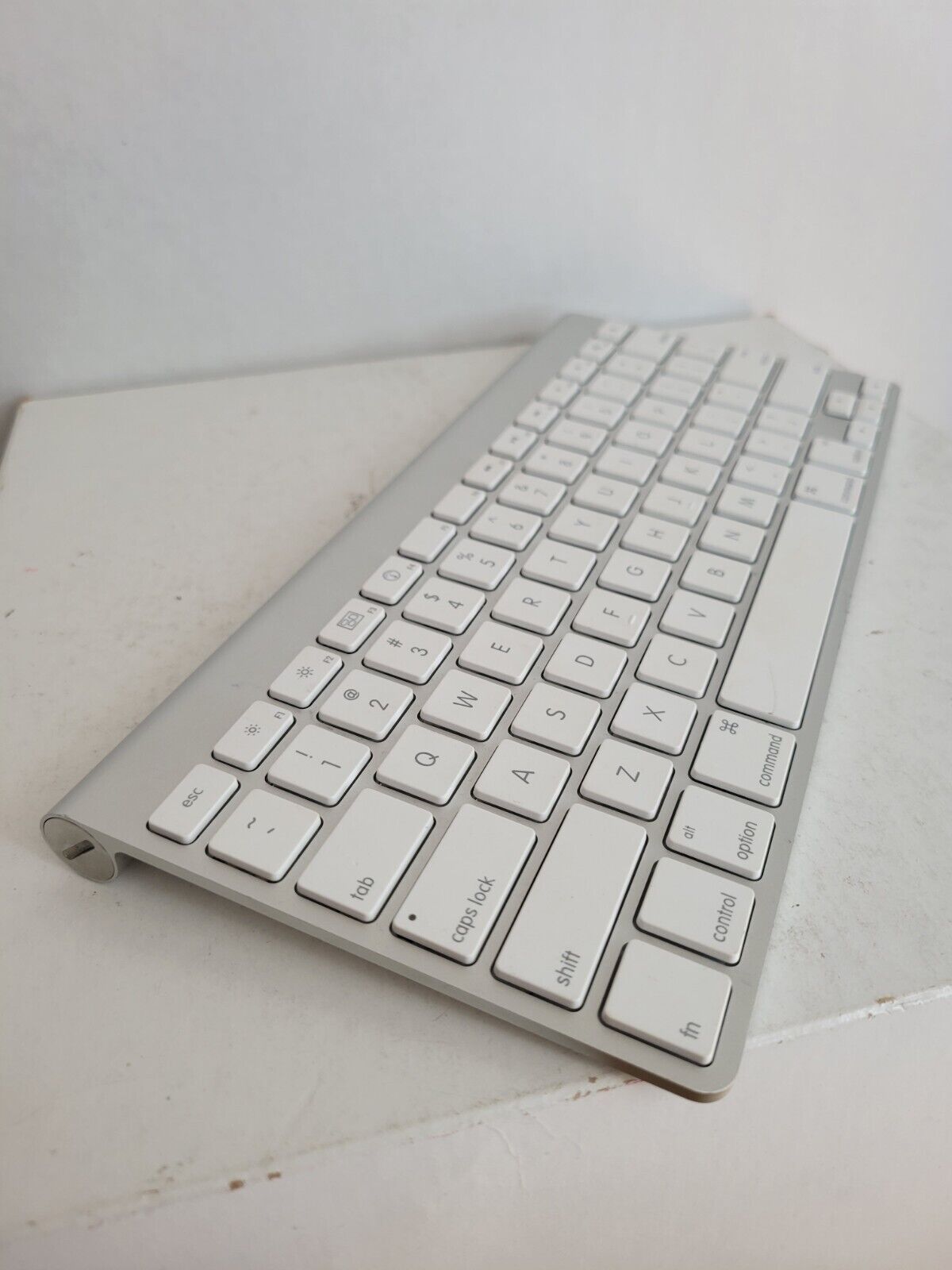 Apple A1314 Bluetooth Wireless Silver Slim Magic Keyboard iMac Tested Working