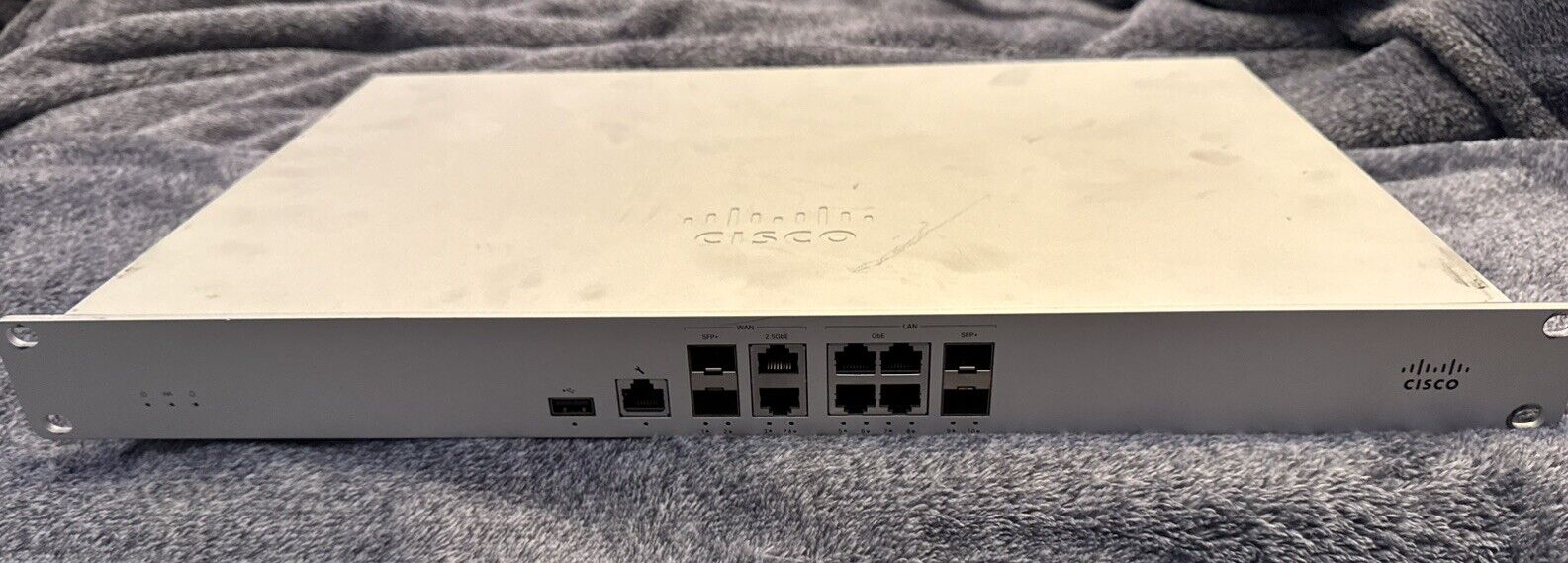Cisco MX95-HW Meraki 2 Gbps 4x 10 Gigabit SFP+ 6x RJ45 Firewall - UNCLAIMED