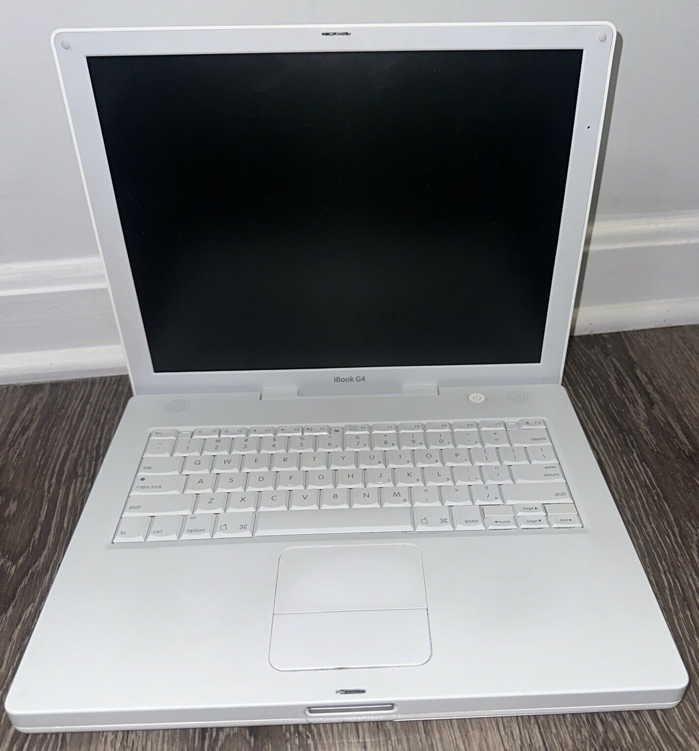 Untested Apple Ibook G4 A1133 14 Inch Laptop White 8433
