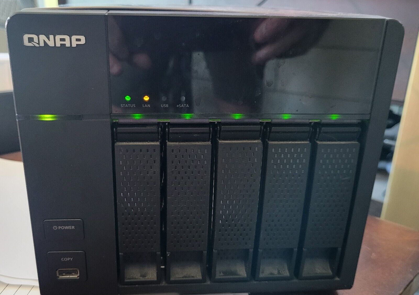 QNAP TS-569L 5 Bays  Network Storage
