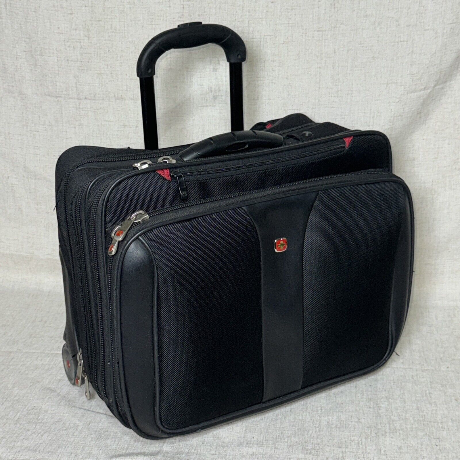 Wenger Swiss Army Patriot Rolling Business Suit Case Laptop Bag Excellent Shape