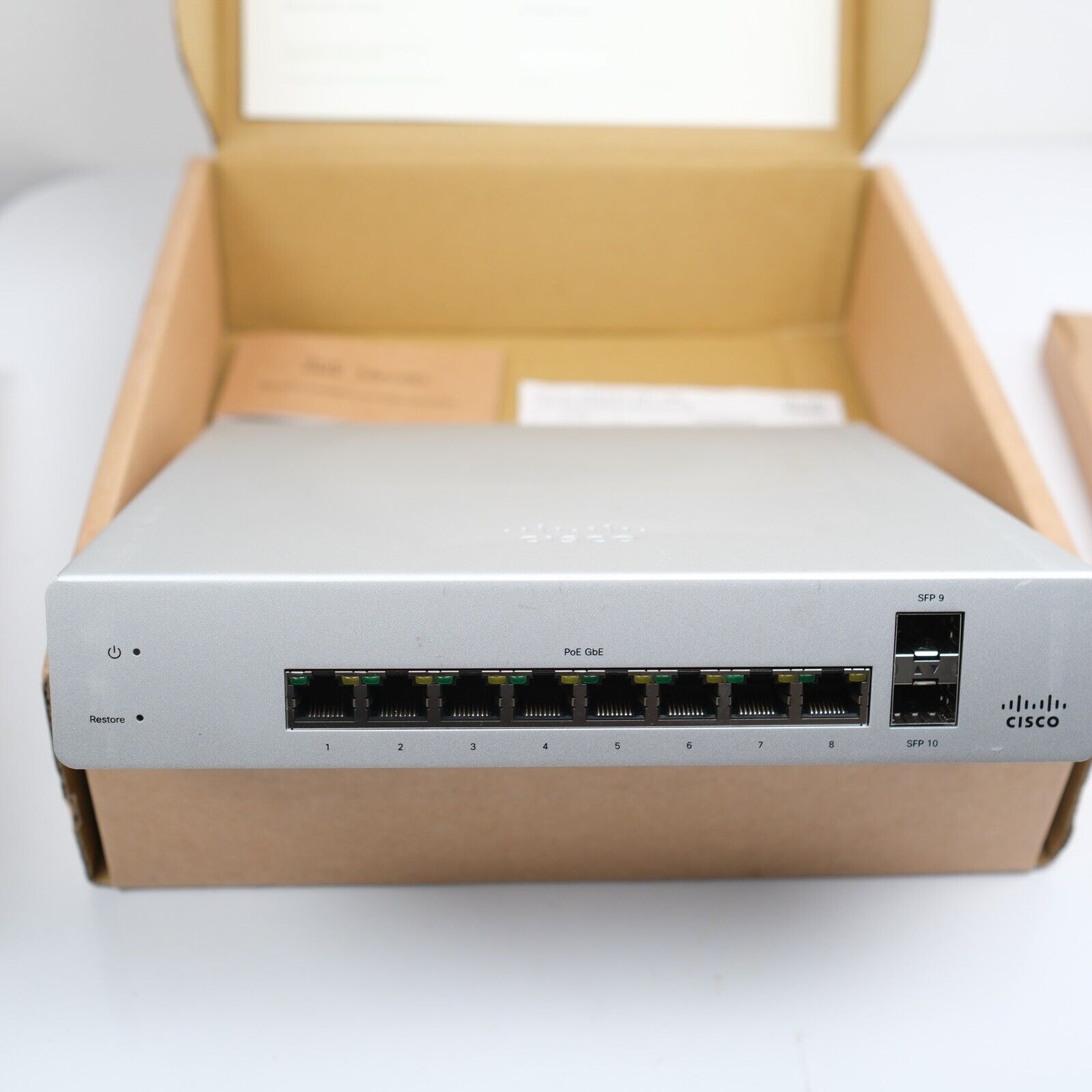 Cisco Meraki MS220-8P Cloud Managed Switch 8-Port Gigabit PoE 8x 1GbE