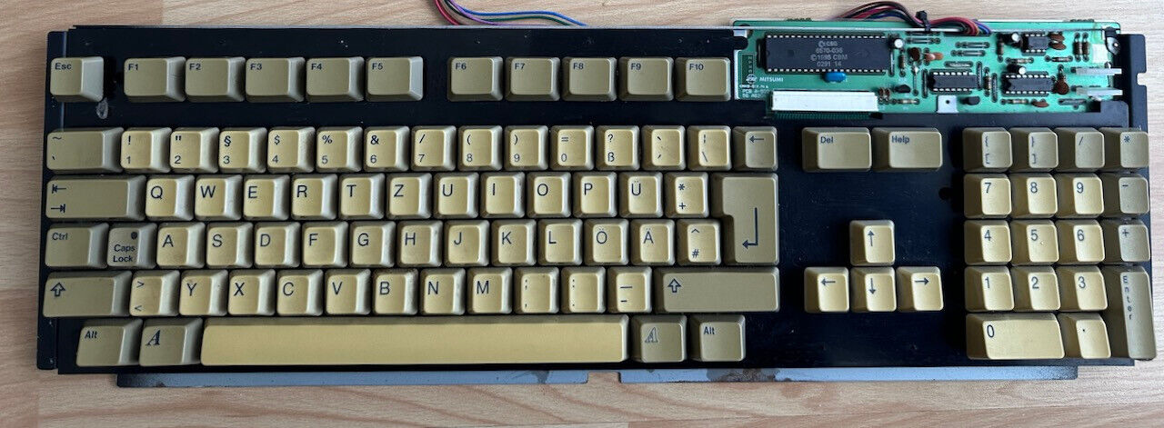 AMIGA 500 Or A500+ (4 X Button / Keycaps) for Mitsumi Keyboard Button Quill