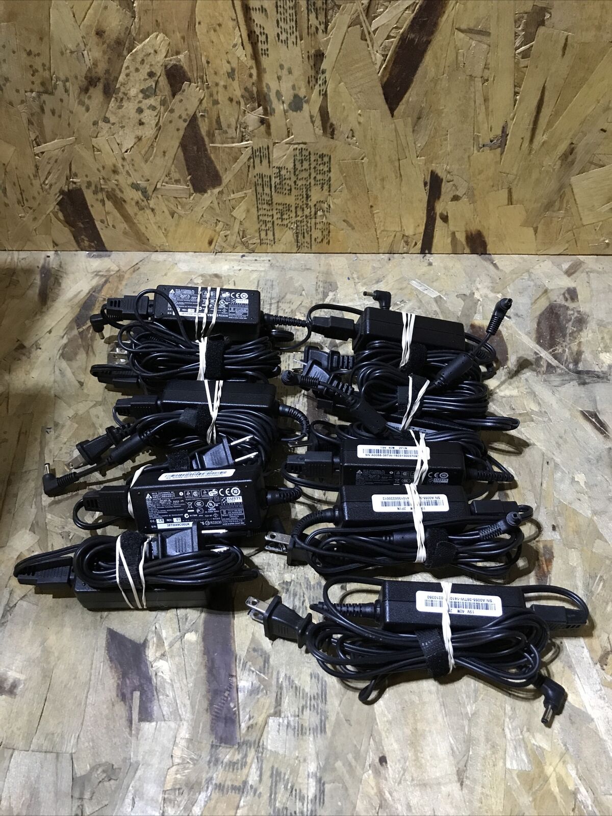 LOT OF10 Delta Electronics Power Adapter 19V 40W 2 PIN ADP-40PH AB OEM