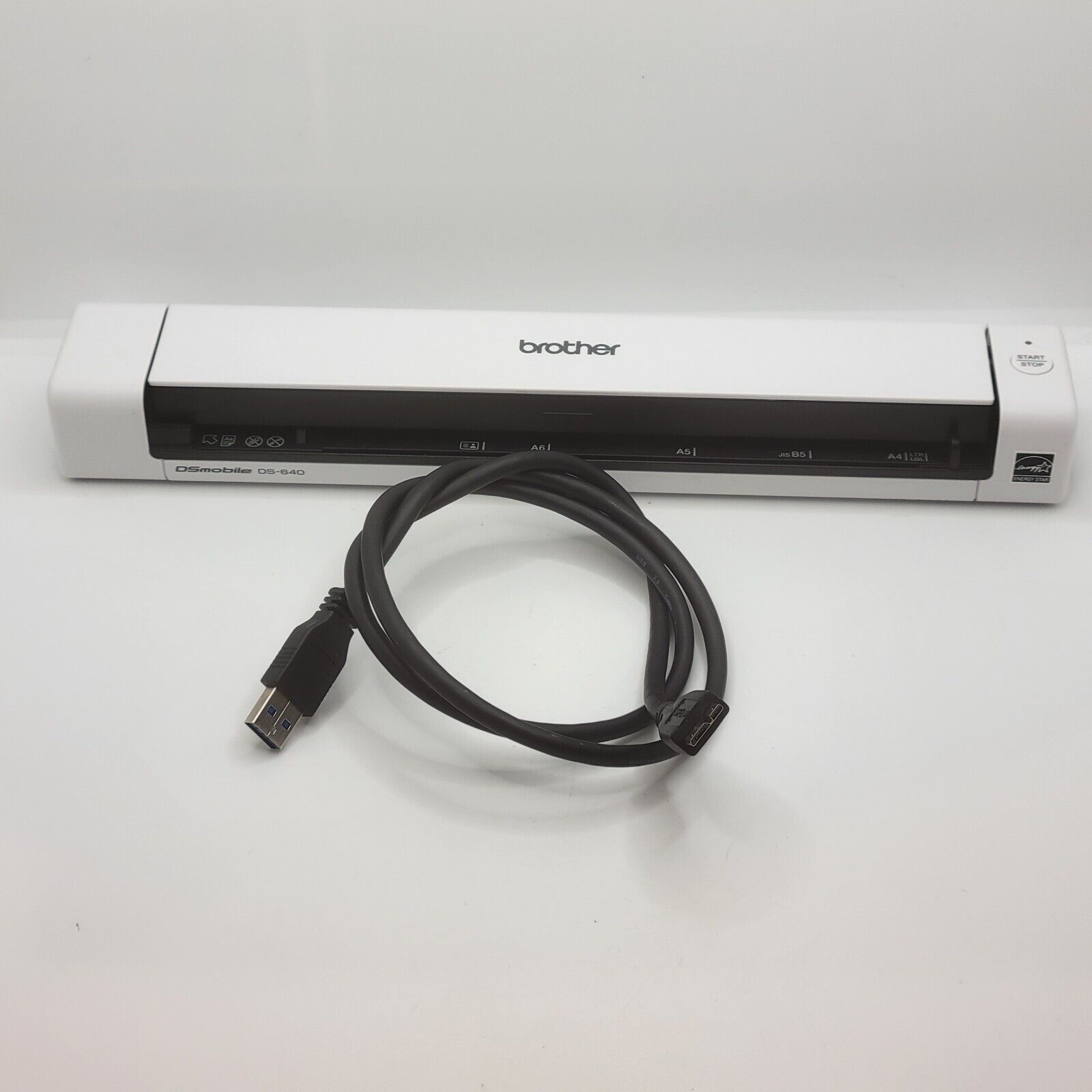 Brother DS-640 Compact Mobile Document Scanner White With Cable TESTED WORKING
