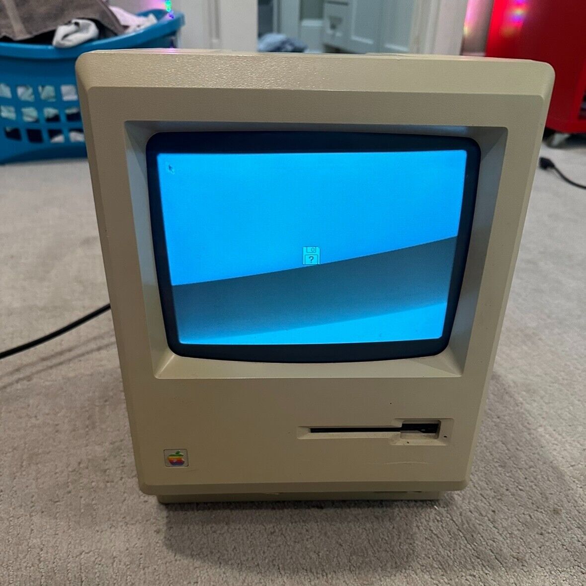 Vintage Apple Macintosh Plus Desktop Computer - M0001A