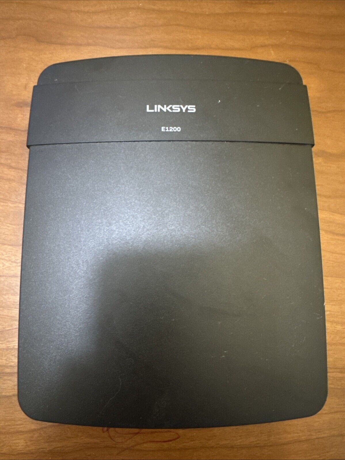 Linksys E1200 300 Mbps 4-Port 10/100 Wireless N Router
