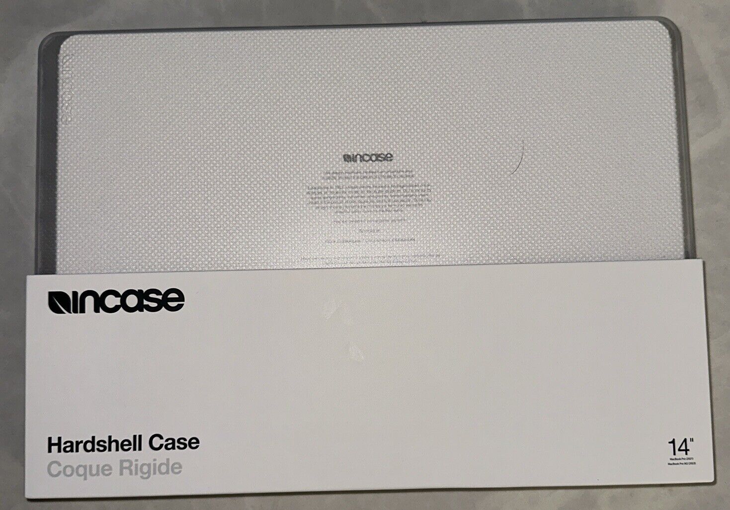Incase Hardshell Macbook Pro Case INMB200719CLR