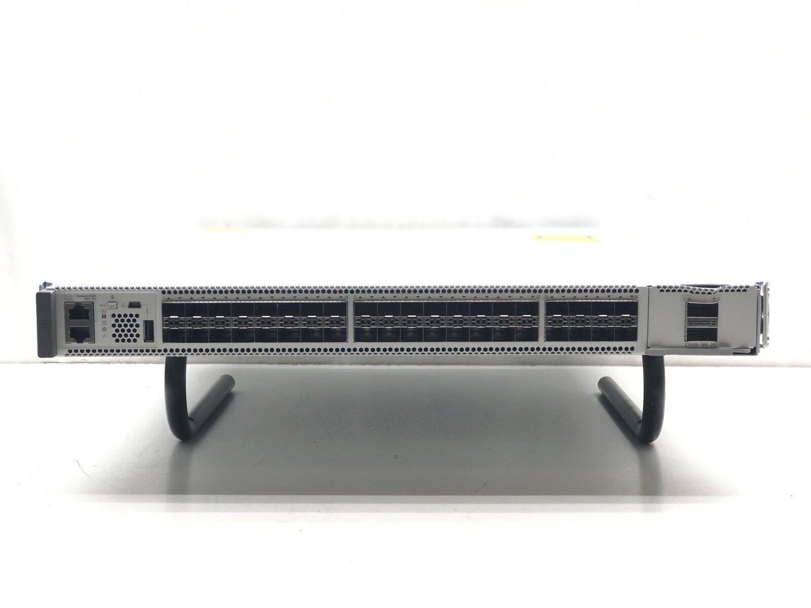 Cisco C9500-40X-2q-A Catalyst 9500 40-port Network Switch W/ c9500-nm-2q Module