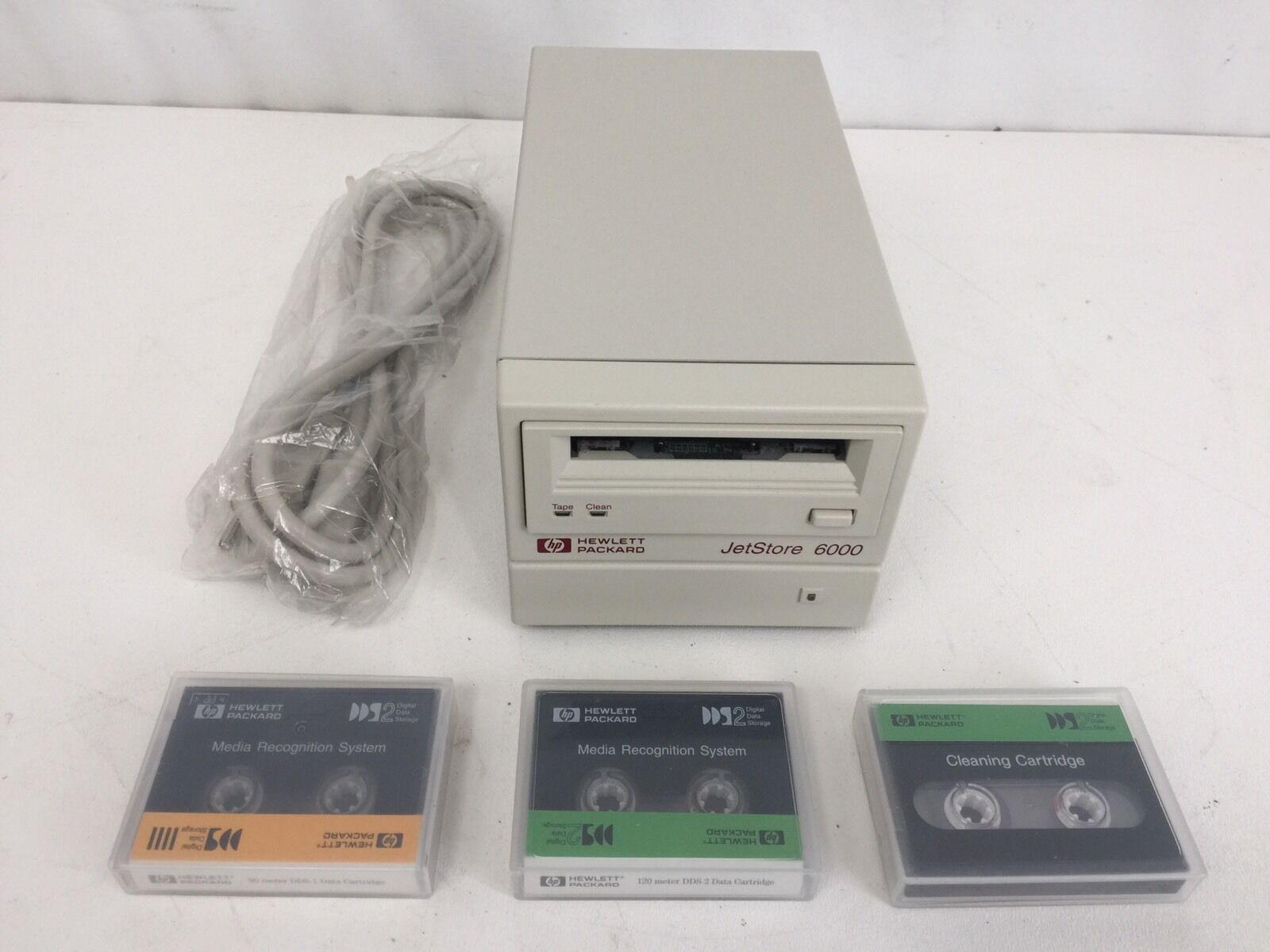 HP JetStore 6000 External Tape Drive C1529A W/2 Tapes & 1 Cleaning Cartridge
