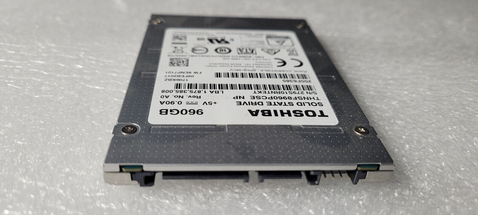 Toshiba 960GB THNSF8960PCSE SSD 2.5