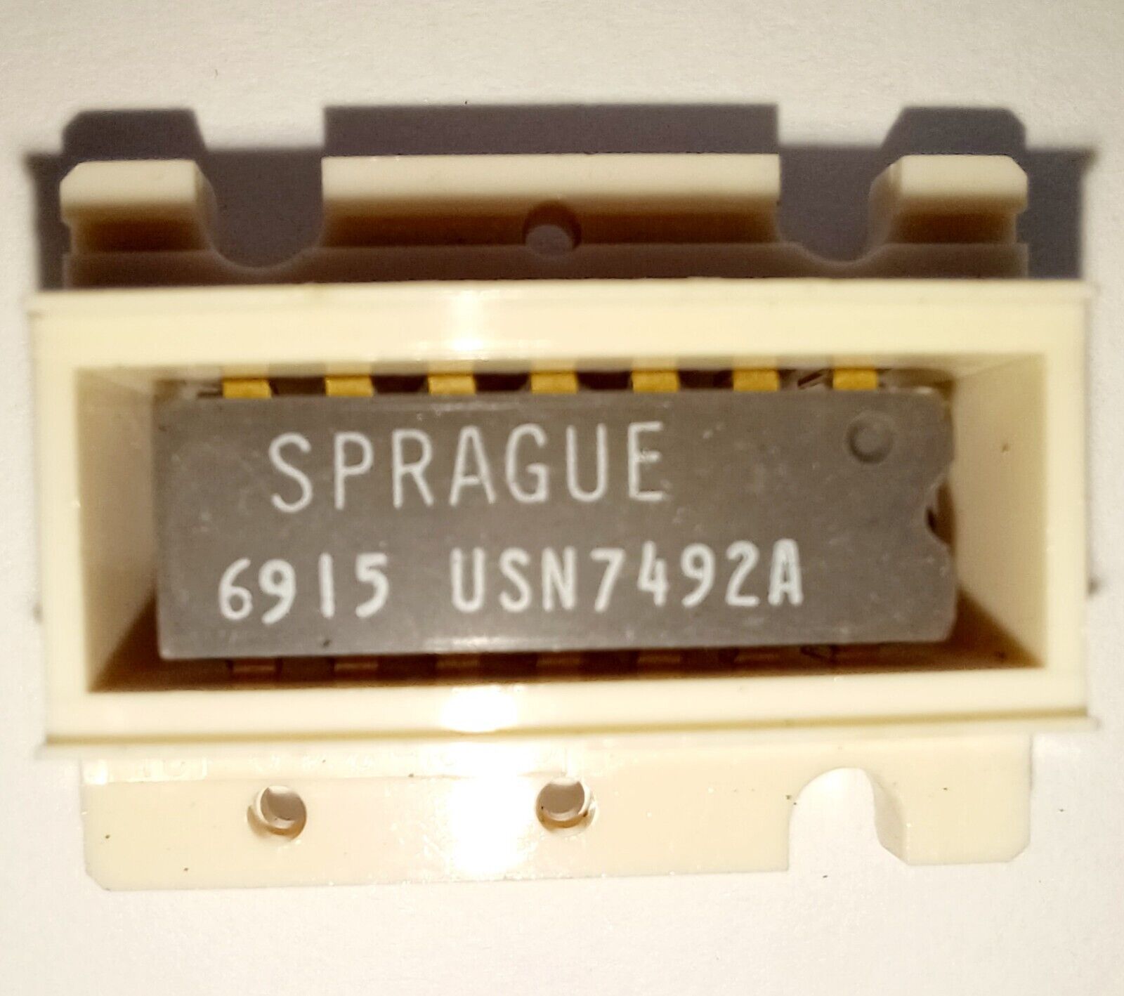 Sprague USN7492A IC chip microchip DIP-14 vintage from 1969   Gold plated legs