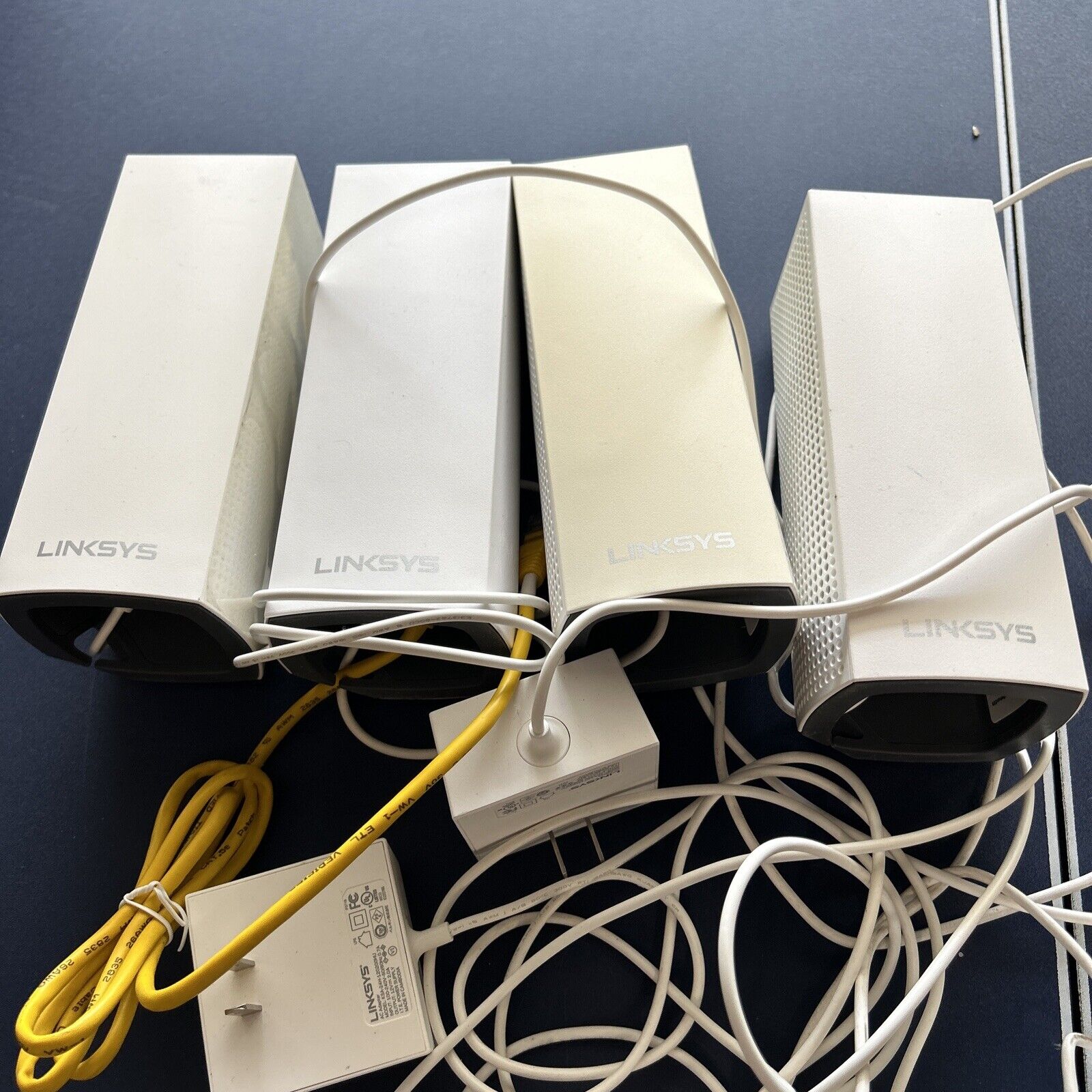 Linksys WHW03 v2 - Tri-Band Intelligent Mesh WiFi 5 (F2) Lot Of 4