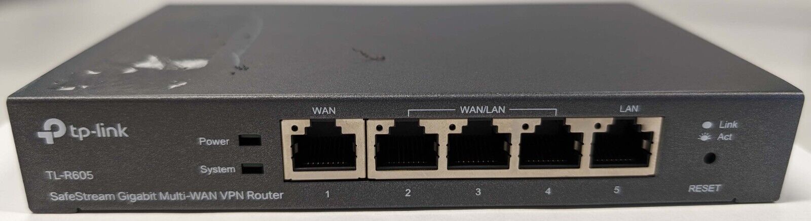 TP-LINK TL-R605 SafeStream Gigabit Multi-WAN VPN Router - NO POWER SUPPLY